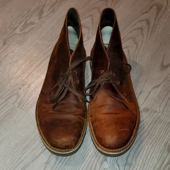 Excellent Condition Clarks mens size 12 Clarks 1825 Chukka Boots Mens Brown Leather Size 12 M  main image 2